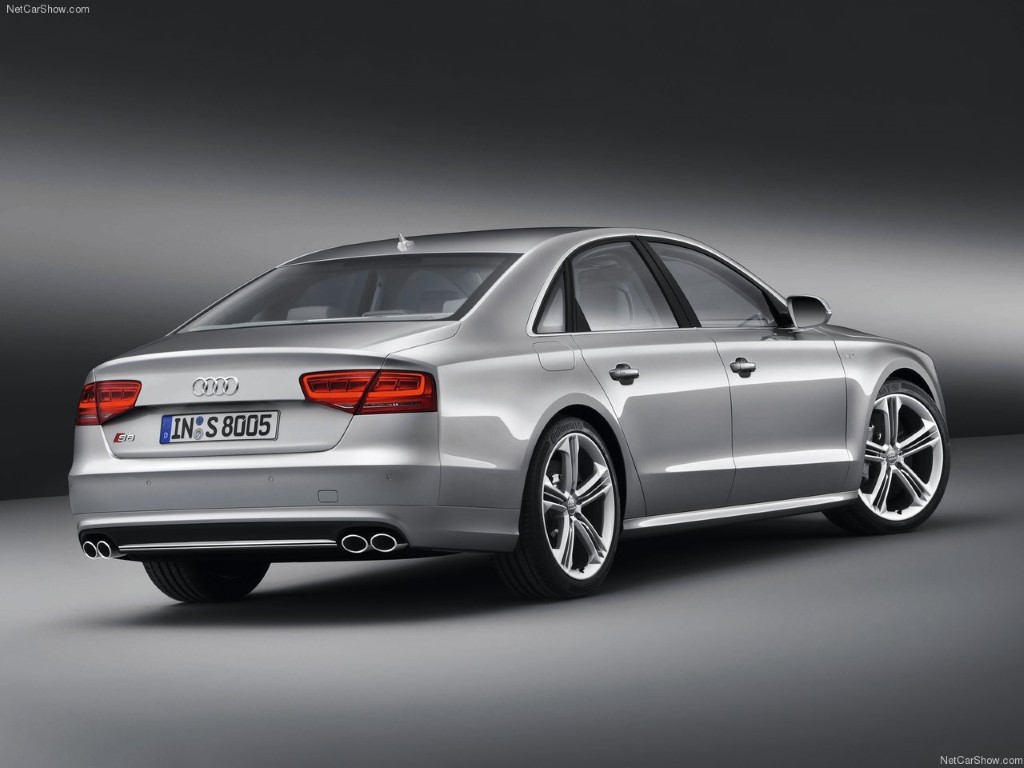 Audi S8